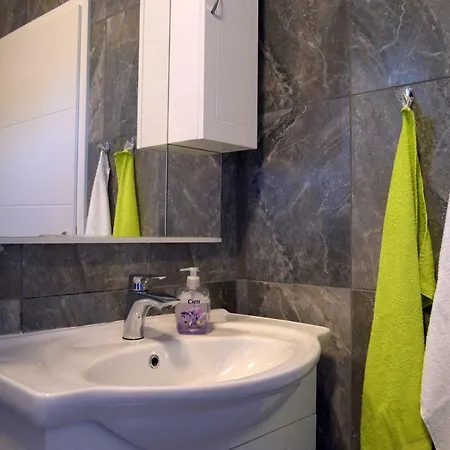 Apartment Richi
